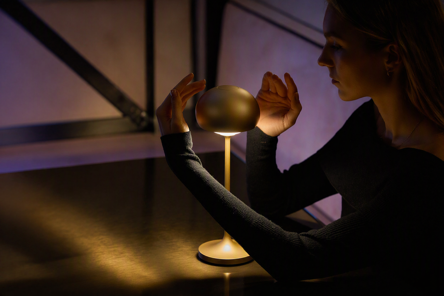 Clan mini table lamp 01.png