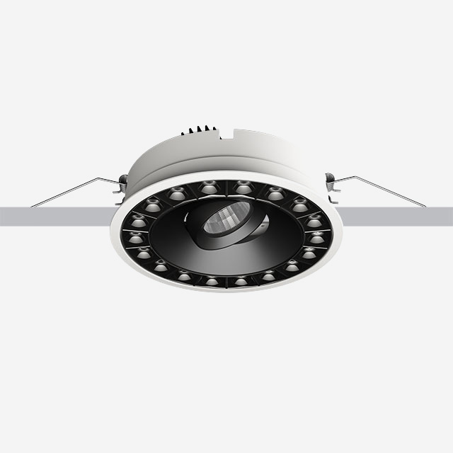 Blade R + Luce orientabile