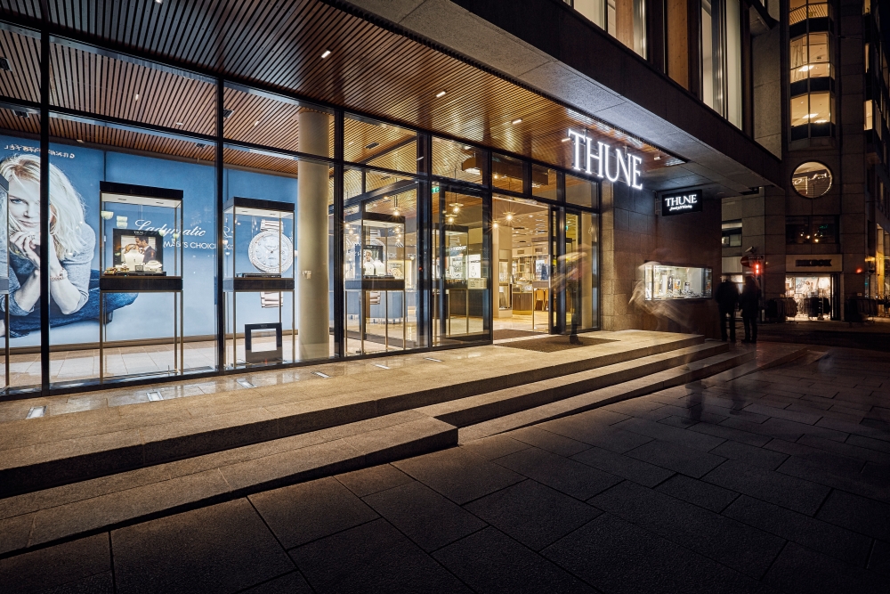 Thune01.jpg