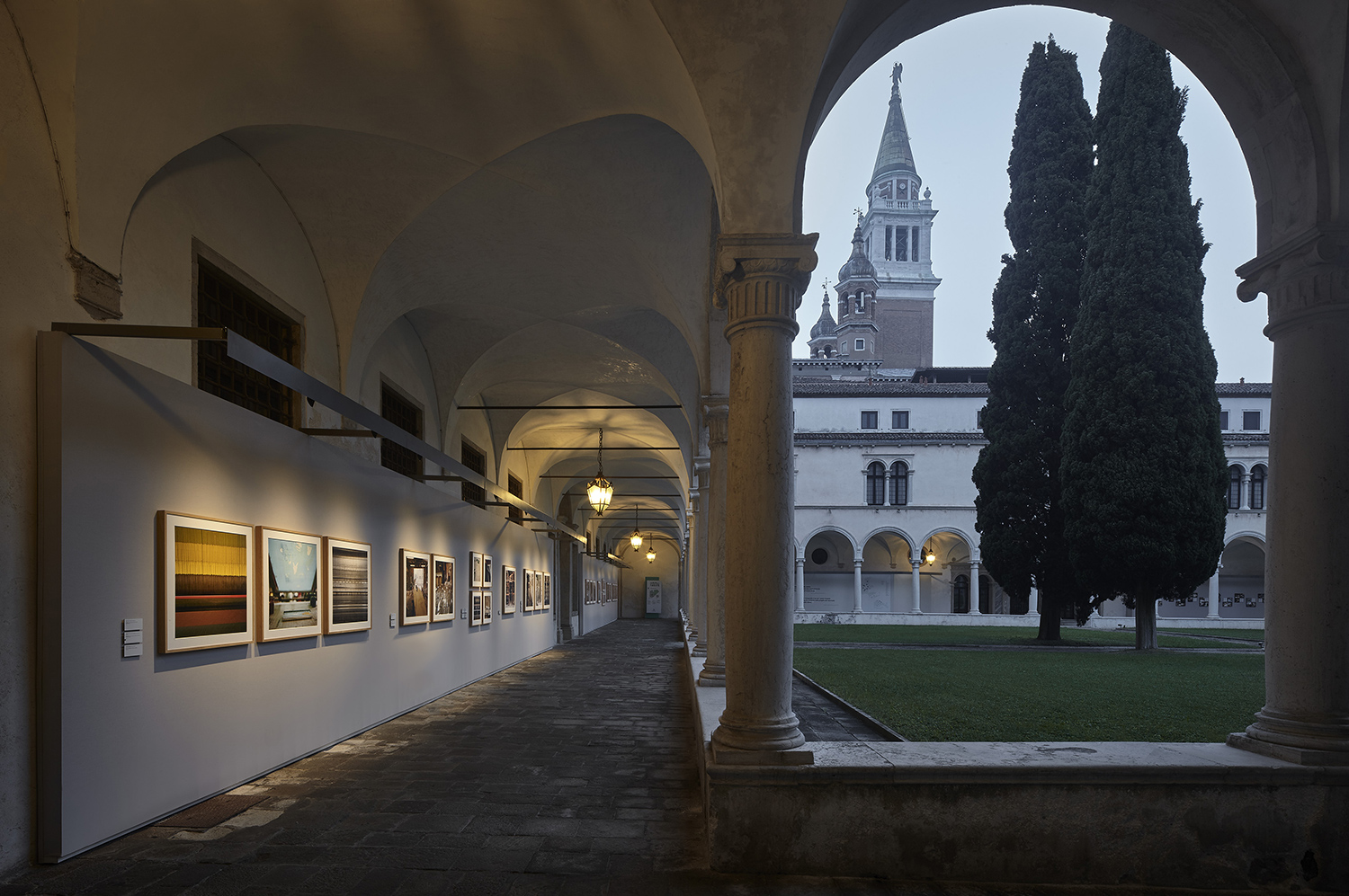 Palco-InOut-49mm_Inspiration_org_867370_Venetian_AC_7690M.jpg