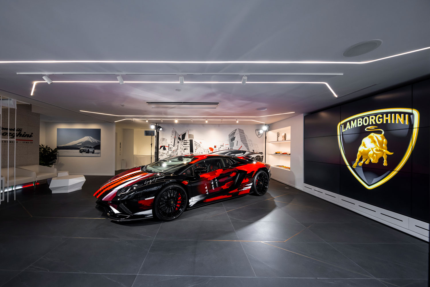 Lounge Tokyo Lamborghini